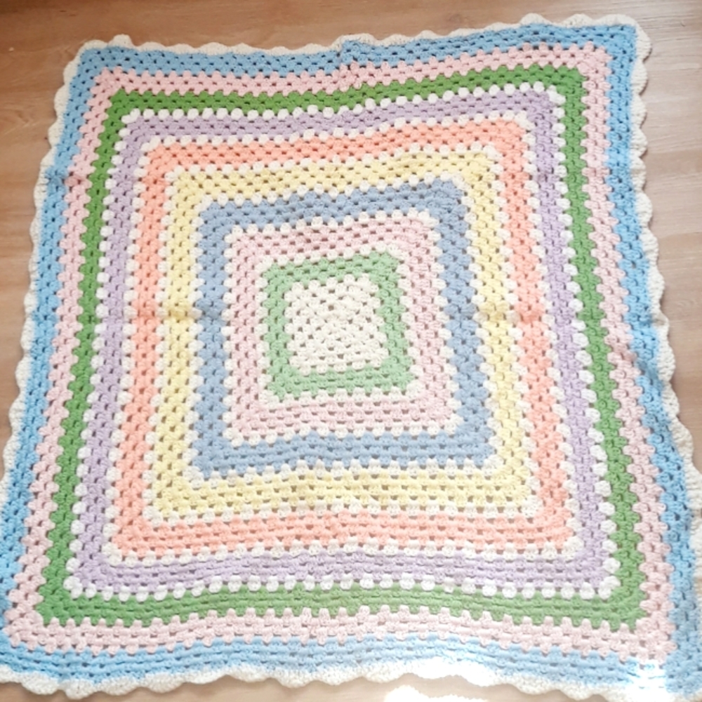 Vintage Handmade From the Middle Pastel Crochet Blanket Lapghan 40" x 40" - Picture 1 of 7